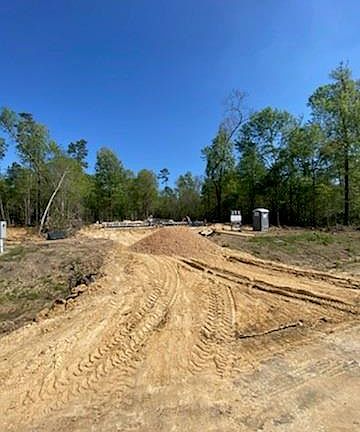 3rd image of 698 Road 66111