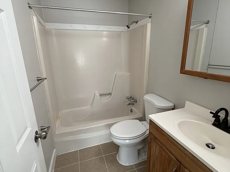 2302 Salvador St #4 — Photo 10