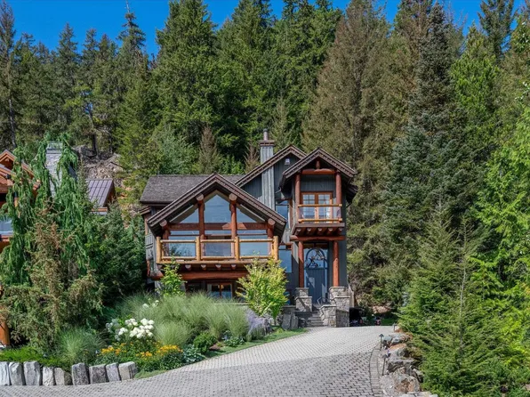 3426 Blueberry Dr, Whistler, BC V8E 0B9