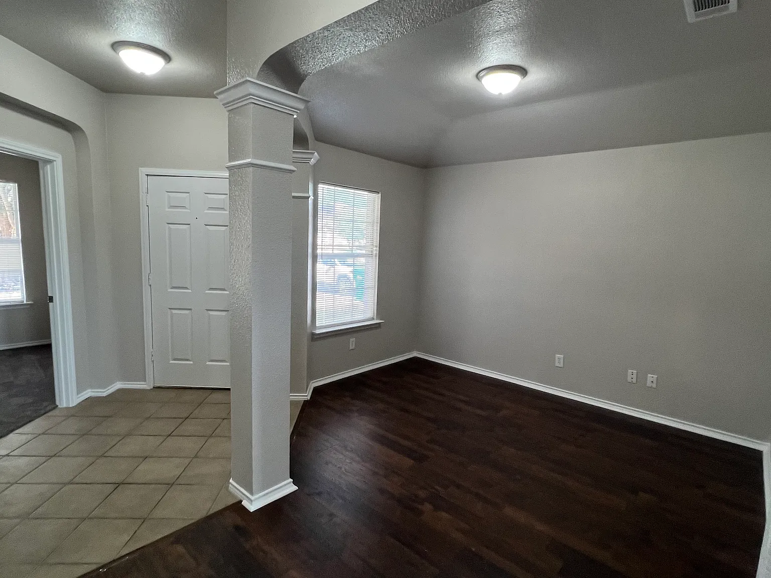 5 bed, 1958 sqft, $1,975 — Photo 4