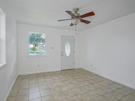 5th image of 7826 Read Blvd