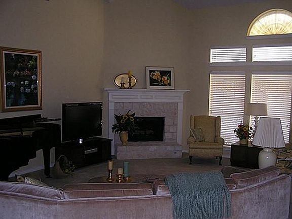 3rd image of 5225 Meadowland Ln