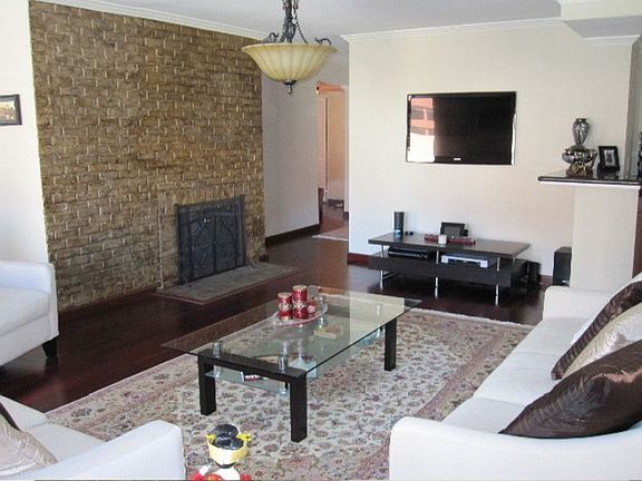 2nd image of 11733 Goshen Ave APT 202