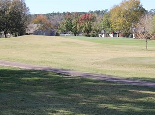 604 Augusta Dr, Huntsville, TX 77340