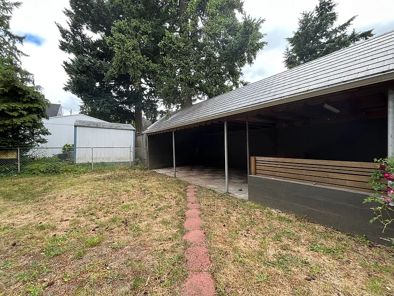 1723 NE 60th Ave — Photo 51