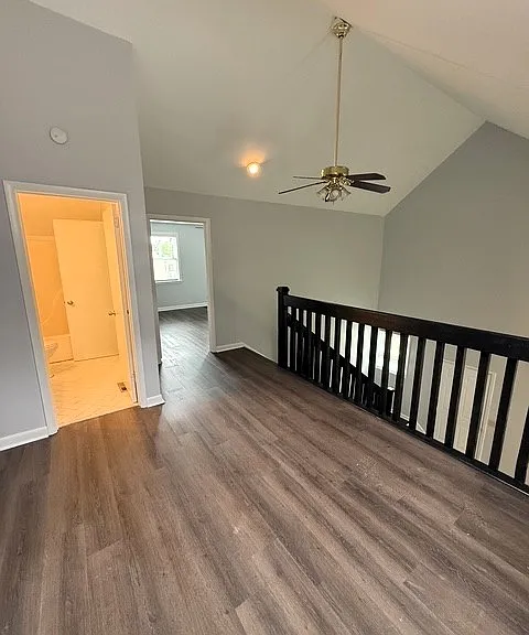 502 Clubhouse Ct — Photo 23