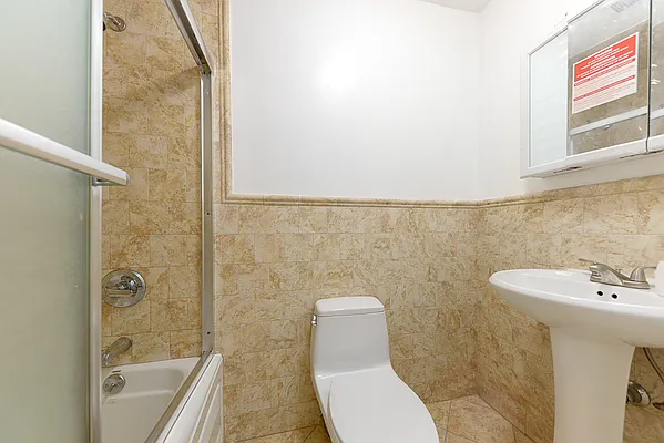 Rented by Bah Realty Group LLC | media 24