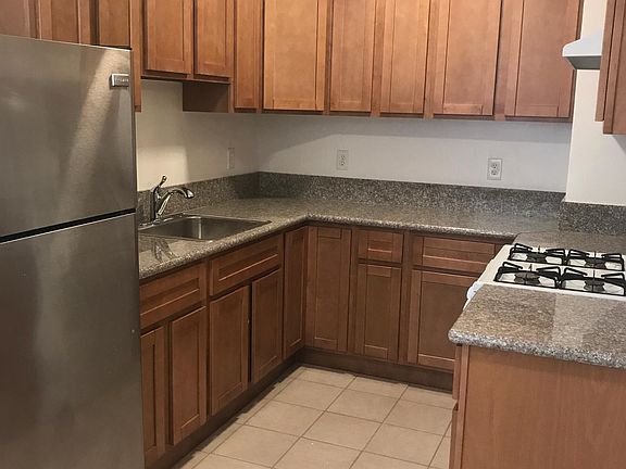 4th image of 2136 California St APT 7