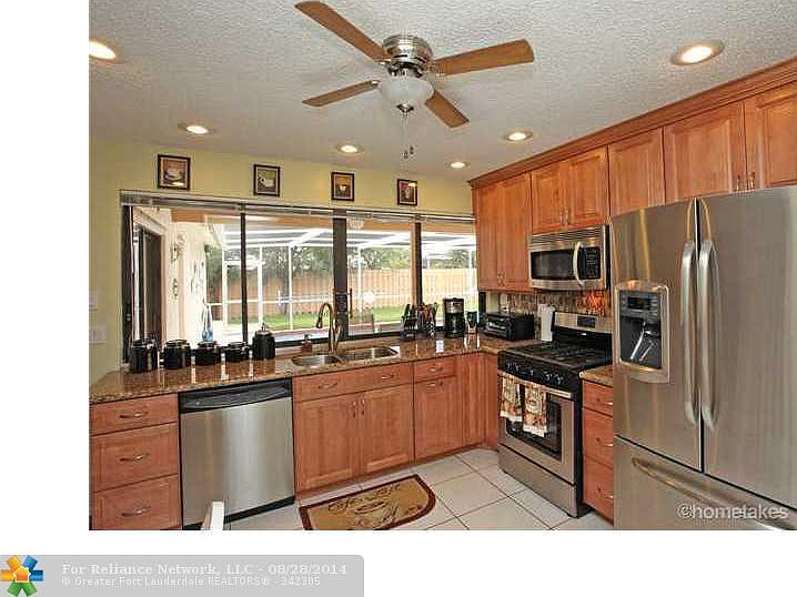 1st image of 11700 NW 39th Pl