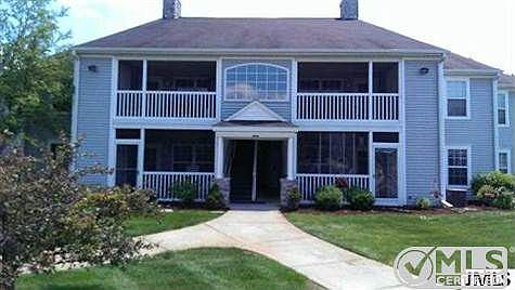 1st image of 848 W Barrington Cir
