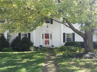 959 Spring Grove Ln, Columbus, OH 43235