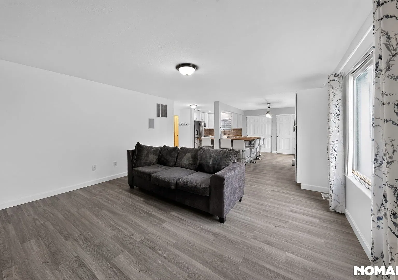 Charming 4BR House in Lebanon — Photo 4