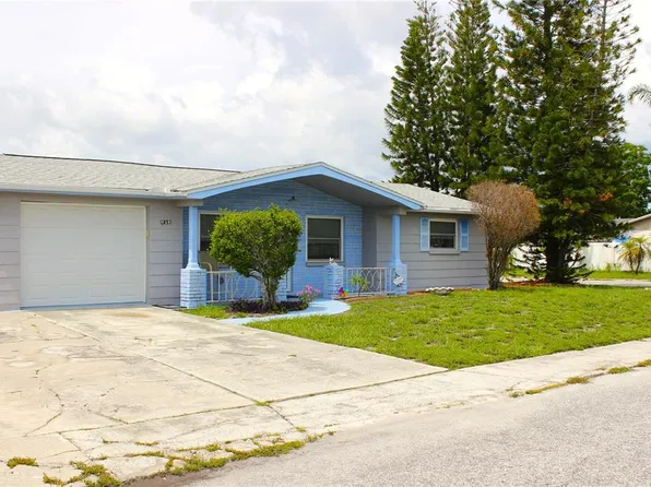 3151 Wellington Dr, Holiday, FL 34691