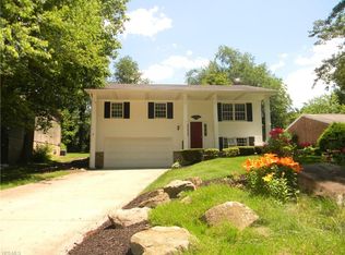 6408 Woodmoor Ave NW, Canton, OH