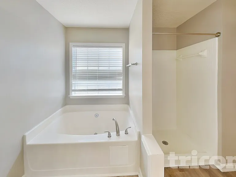 411 Yarrow Way — Photo 9