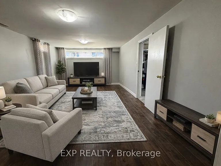 73 Roxborough Rd #LOWER — Photo 8