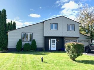 6118 Cordero Dr, Cicero, NY 13039