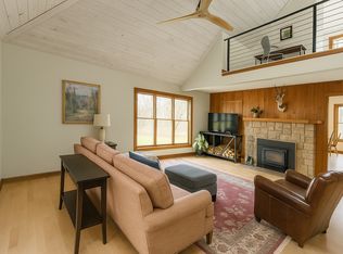 2622 Arbor Dr, White Bear Township, MN 55110