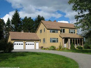 125 Lakeview Dr, Rockland, ME 04841