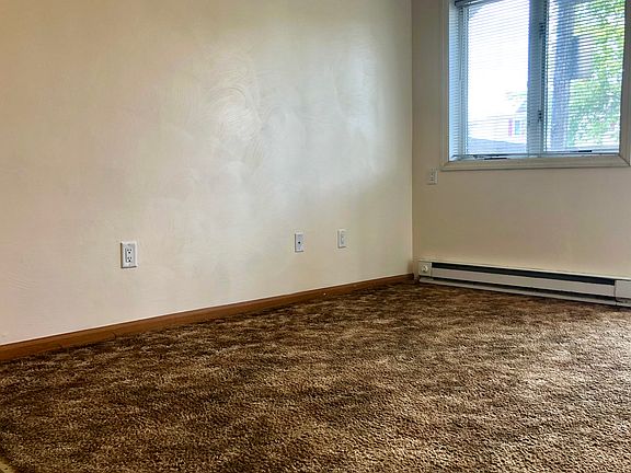 5th image of 264 Mechanic St APT N
