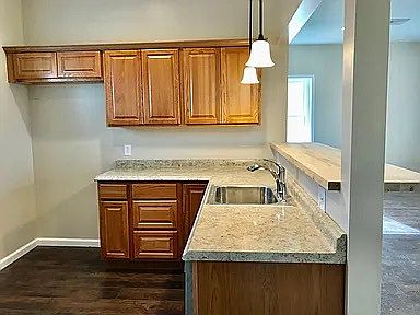 2nd image of 257 E Ferry St #1