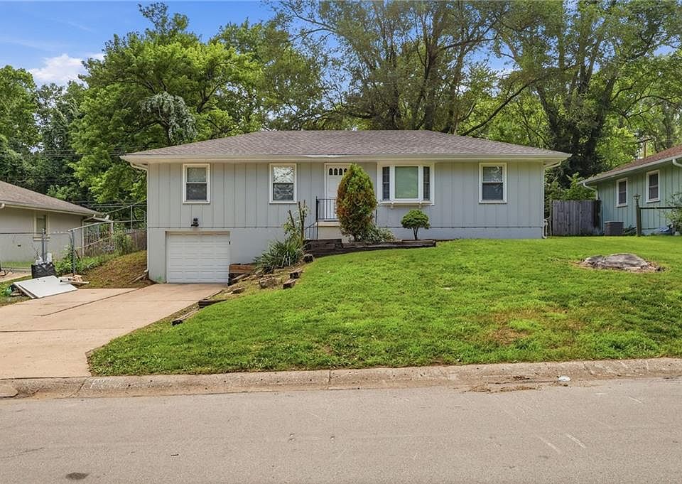 1st image of 11016 Herrick Ave