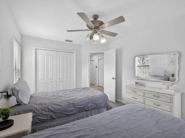 11115 Avery Oaks Dr — Photo 42