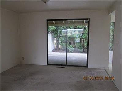3rd image of 1943 F St SE Unit 1