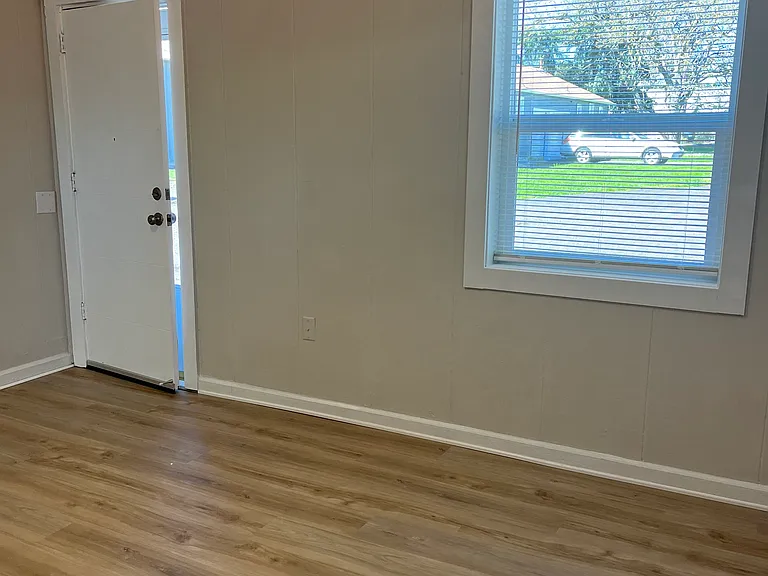 1740 Oxford St SE #3 — Photo 3