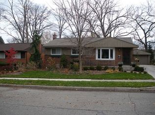 680 Archwood Dr, Ann Arbor, MI 48103