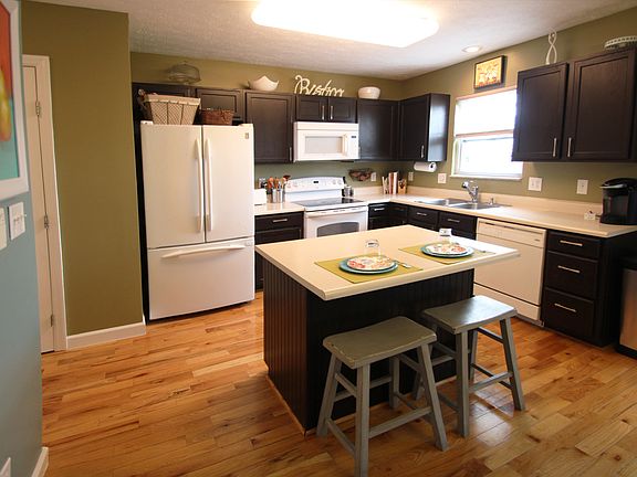 5th image of 6546 Semmes Ln
