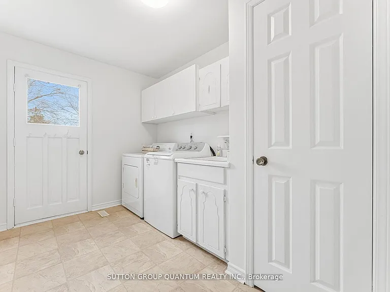 1511 Ifield Rd — Photo 38