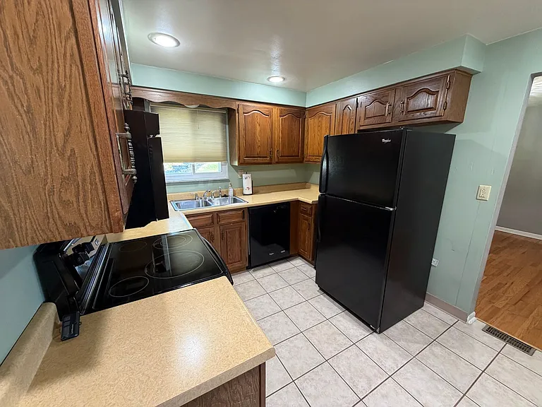 5375 Overland Trl — Photo 13
