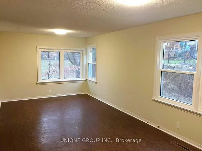 31 Birch Hill Ln — Photo 7