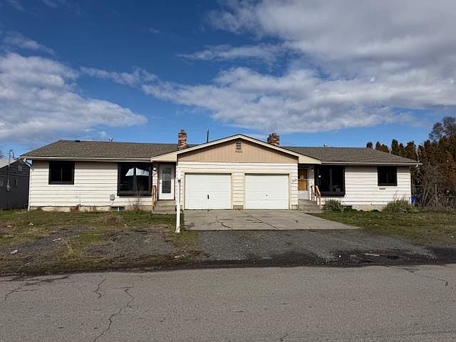 1st image of 4609 E 2nd Ave