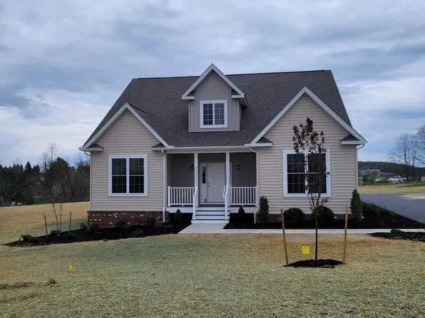 5212 Country Meadow Dr, Dublin, VA 24084