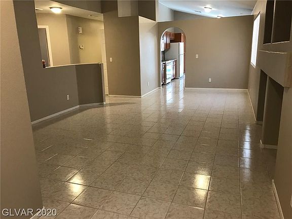 3rd image of 2319 Catskill Ct