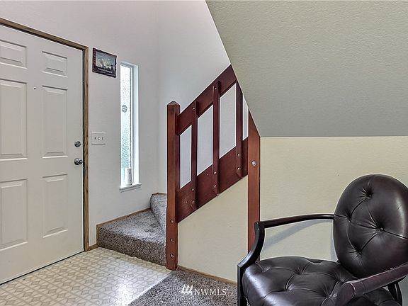 View of 2-story entry, feels nice and open. 