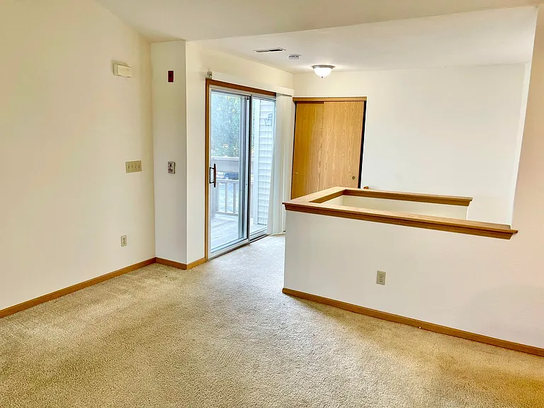 Stone Creek Apartments — Photo 30