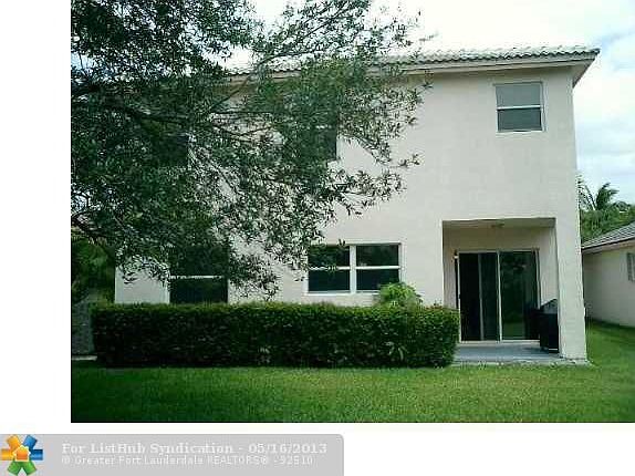 3rd image of 17042 NW 12th St