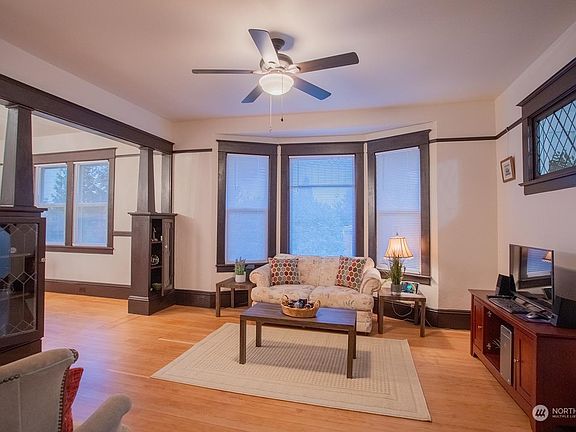 4th image of 412 S Lafayette Avenue