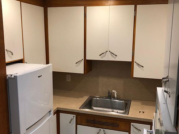 5th image of 12053 35th Ave NE APT 4