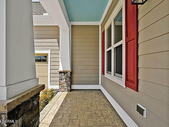 3rd image of 3085 Smeades Drive