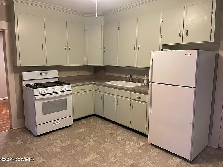 207 W Snyder St — Photo 6