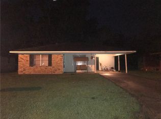 203 7th St, Lake Arthur, LA 70549