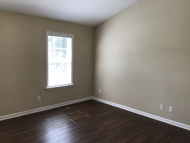 384 Axum Rd — Photo 8