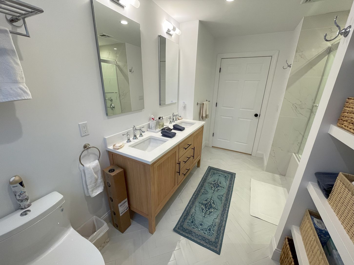  Guest bathroom