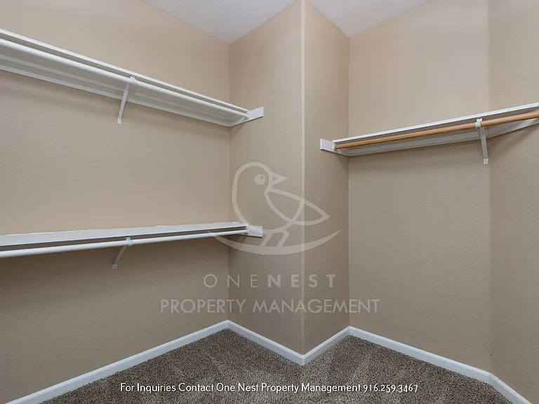 418 Dumont Ct — Photo 24