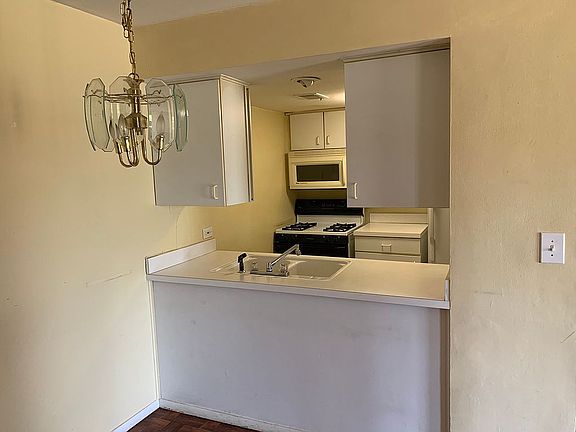 5th image of 1890 Huntington Blvd APT F