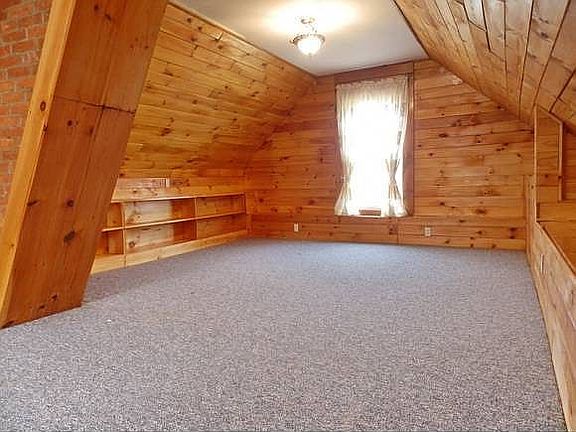 3rd floor bonus room 